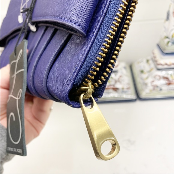 Zac Posen “Shirley Bow” Leather Clutch - Picture 5 of 8